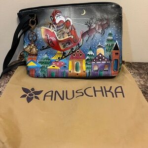 Anuschka purse
